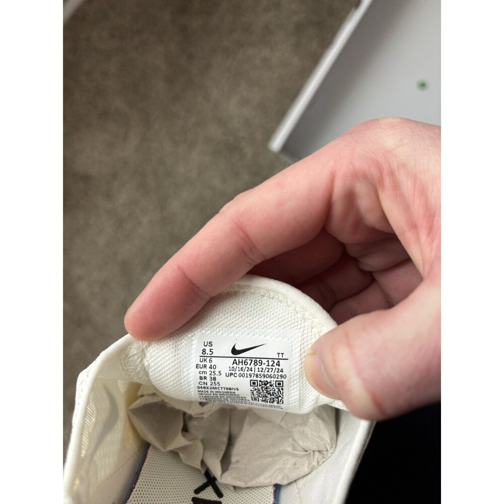 Nike Air Max 270 Coconut Milk Size 8.5 Women's - Picture 9 of 12